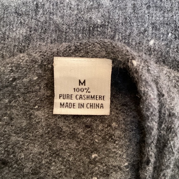 VNeck Cashmere Sweater Heathered Gray - Picture 8 of 10